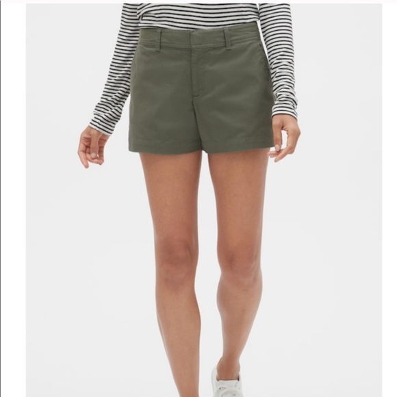 LOFT Pants - Ann Taylor LOFT Olive Green Chino Shorts Size 2